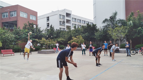 勇冠三军,所向披靡