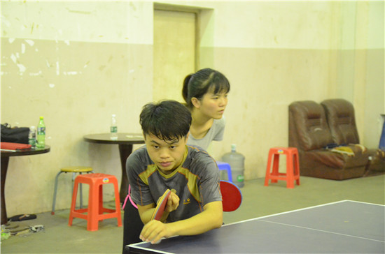 【体育健身月】第十届“迎新杯”乒乓球比赛顺利举行