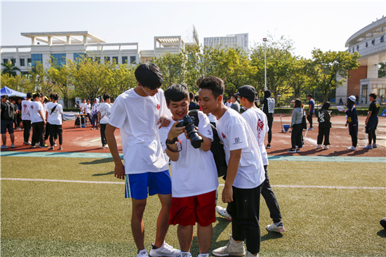 【体育健身月】来自国贸·数码观众的加油呐喊