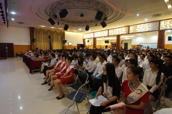 【五.四青年月】学院召开“五四”表彰、文艺汇演暨“四星”评选表彰大会