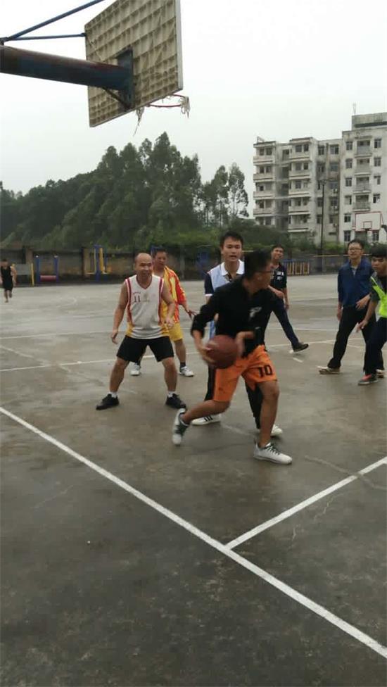 【2015华软“三走”】体育健身月之财会系师生篮球友谊赛